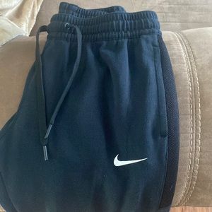 Black Nike sweat pants size M still in good shape